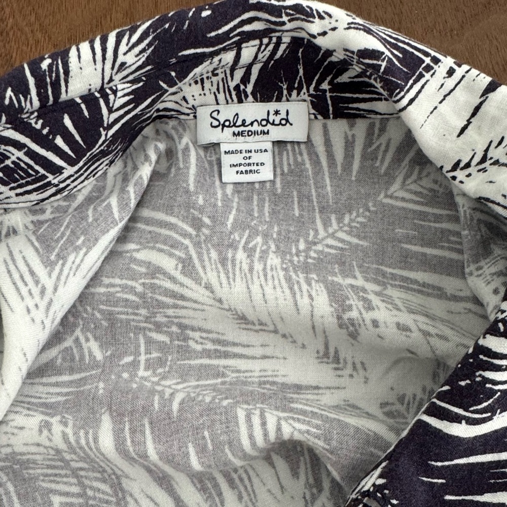 Splendid Blouse Leaf Patterned Sleeves Pockets Sh… - image 4